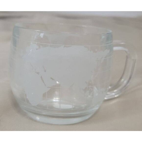 4 Glass Cups with Globe Pattern From Colonial Cupboard, Made in Japan - Picture 2 of 4